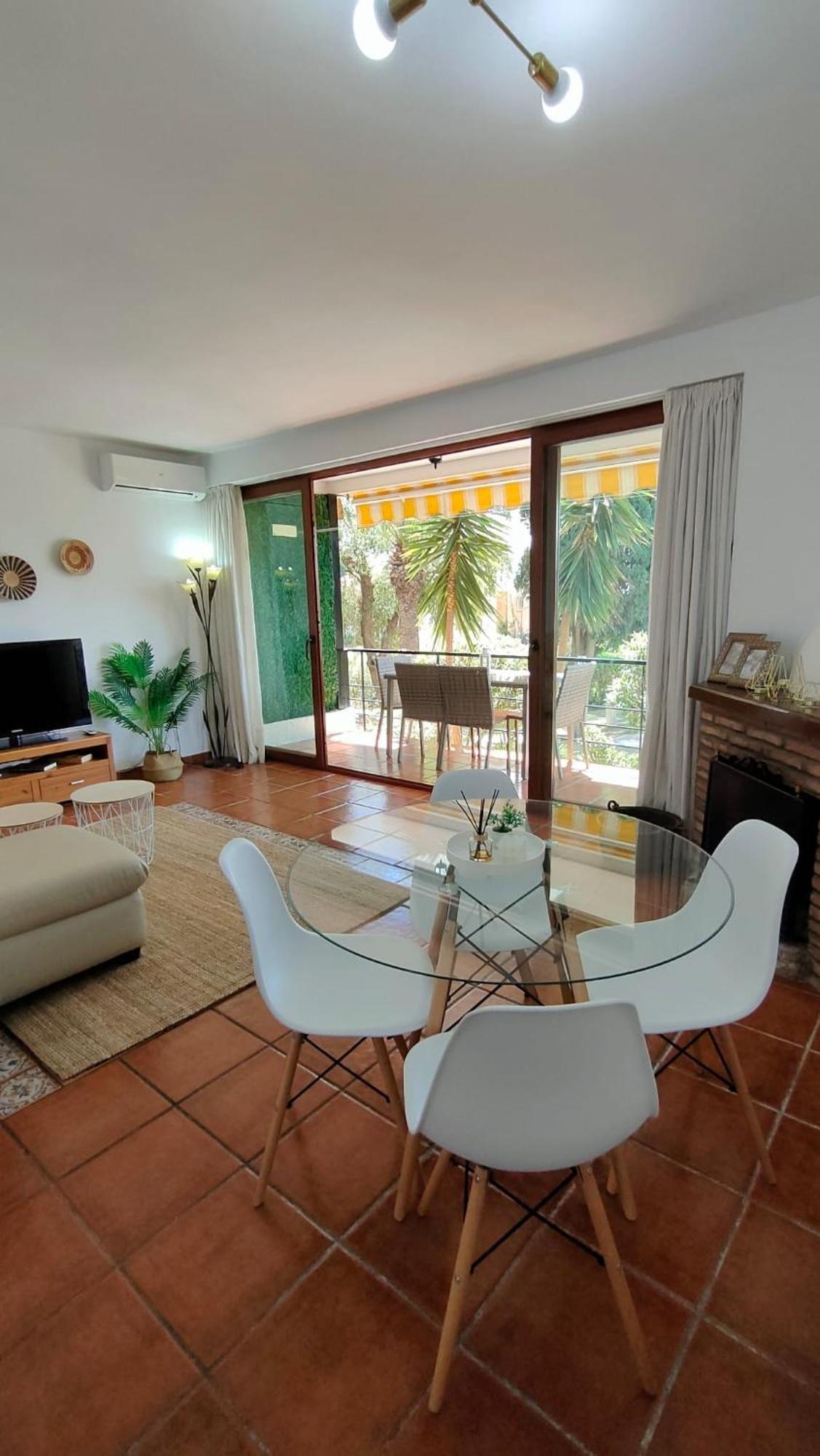 M&H Torremolinos Apartment Bilik gambar